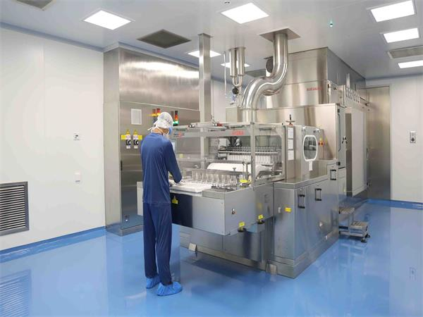 廊坊二手制藥設(shè)備回收，13693079923